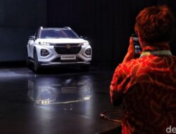 “Pesona Suzuki Fronx: 10 Ribu Konsumen Terpikat, Apa yang Membuatnya Spesial?”