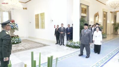 Siapa yang Mereka Sembunyikan? Bisikan Prabowo dan Megawati di Hari Pancasila