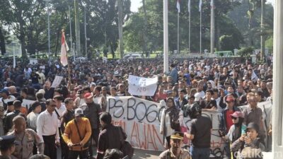 Pedagang Long March ke Balai Kota Bogor, Demo keras Soal Revitalisasi Pasar