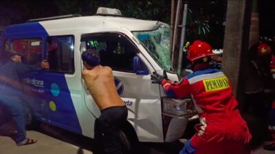 Sopir Angkot Jakut: Tragedi Tabrak Tiang Listrik yang Membuat Cita-Cita Pecah