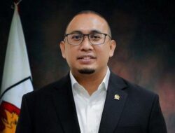 “Andre Rosiade: Gerindra Berikan 80 Sapi Kurban di Sumbar, Ikuti Langkah Prabowo”