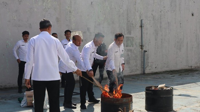 Razia di Lapas Bekasi, Petugas Temukan Alat Komunikasi Rakitan - Update 2