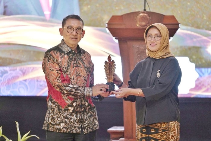 Fadli Zon: Kebudayaan Jawa Terhormat, Anugerah Praba Nawasena dari UNS Javanologi