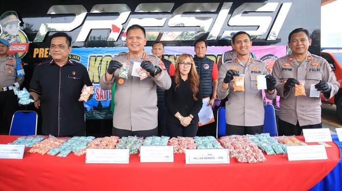 Operasi Berdarah di Bekasi-Depok: Pengedar Narkoba Tertangkap dengan Ribuan Ekstasi!