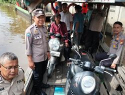 Polisi Riau Gelar Patroli Perahu, Antisipasi Kejahatan di Sungai Siak
