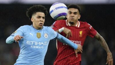 “Liverpool di Ambang Kekalahan, Man City Kembalikan Dominasi: Pesan dari Gerrard”
