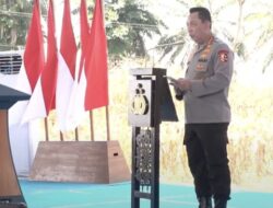 Pesan Prabowo untuk Polri: Jadi Polisi yang Berada di Tengah Rakyat