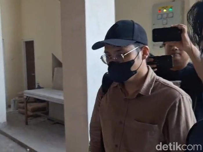 Polisi Tetapkan Dokter YA Tersangka Pelecehan Pasien RS di Malang - Update 2