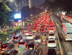 “Jalan Sudirman Macet Jelang Laga Timnas Vs China di GBK Malam Ini: Wadah Krisis Logistik atau Momentum untuk Perubahan?”
