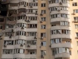 Serangan Balasan Rusia ke Ukraina: Tragedi 4 Tewas dan 20 Luka dalam Konflik Berdarah