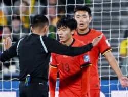 Pemain China Pulang dari Indonesia dengan Kursi Roda – Update 2