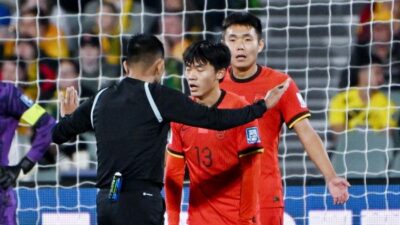 Pemain China Pulang dari Indonesia dengan Kursi Roda – Update 2