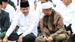 Prabowo Berbagi 2 Sapi Kurban, Mentrans Salat Idul Adha di Palolo Penuh Makna