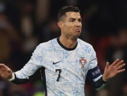 [La Roja Menyulut, Ronaldo Bertahan di Pertandingan Sengit]