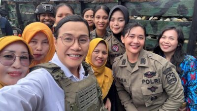 9 Polwan Brimob Lindungi Menkeu di Nduga, Operasi Damai Cartenz: Sinergi Trisentra