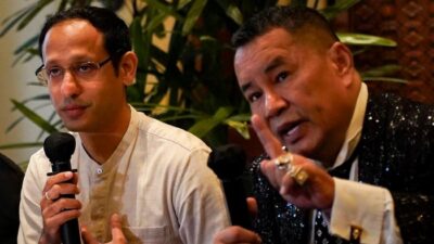 Hotman: 3 Eks Stafsus Kejagung Diperiksa, Tak Ada Hubungan dengan Nadiem!