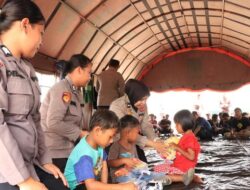 Polwan Polres Siak: Menyelamatkan Pekerja dari Trauma Kericuhan di Tenda Pengungsian