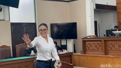 Nikita Mirzani Tenggelam dalam Kontroversi Sidang: Bantah Mentah-mentah Dakwaan