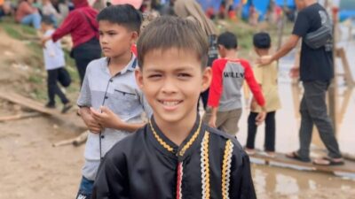 [Dikha si Pionir Aura Farming: Spontan Nari di Pacu Jalur-Senang Jadi Viral]