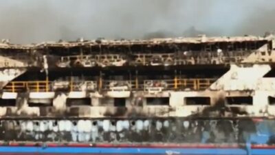 Kebakaran Kapal KM Barcelona di Sulut Ditangani, Kapal Terapung