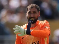 Ini yang Bikin Donnarumma Sulit Gabung MU: Ketidakcocokan Taktik yang Mencekik!