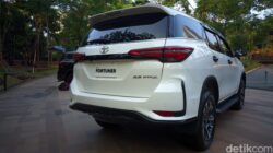 “Isi Full Tank Toyota Fortuner, Habis Duit Berapa? Kapasitas 80 Liter dan Perbandingan Opsi Mesin”