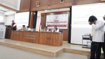 **Gus Ipul Terharu, Cerita Guru Sekolah Rakyat yang Menyentuh Hati**