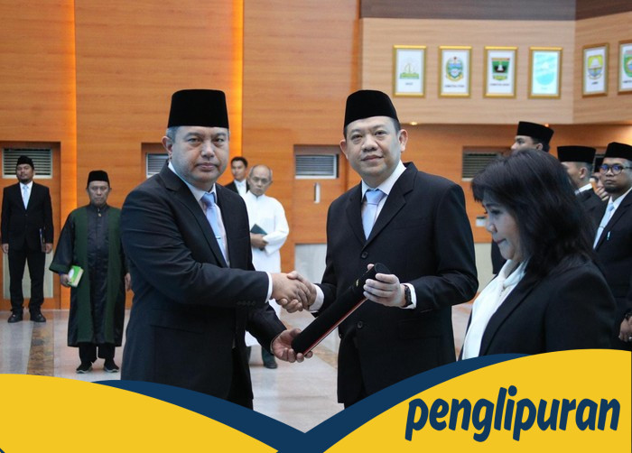**Kemendagri Lantik 55 Pejabat Baru, Tekankan Integritas & Loyalitas ASN di Tengah Persiapan Pemilu 2024**