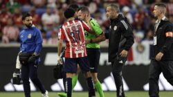 **Wasit Lukasz Szpala Ditanggalkan Dalam 7 Menit, Insiden Langka di Laga Leagues Cup Red Bulls vs Chivas**