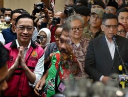 “Terima kasih Tom Lembong dan Hasto ke Prabowo Usai Dapat Abolisi-Amnesti”