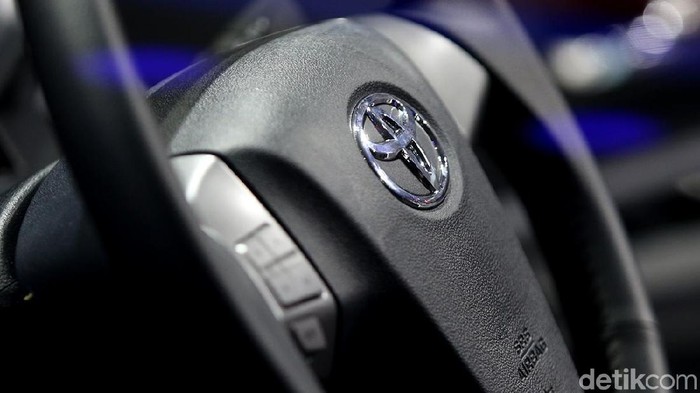 Kenapa Orang Indonesia Masih Setia Beli Mobil Toyota? - Update 1