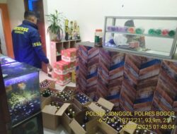 240 Botol Miras Ditemukan, Toko Ilegal di Jonggol Terkuak!