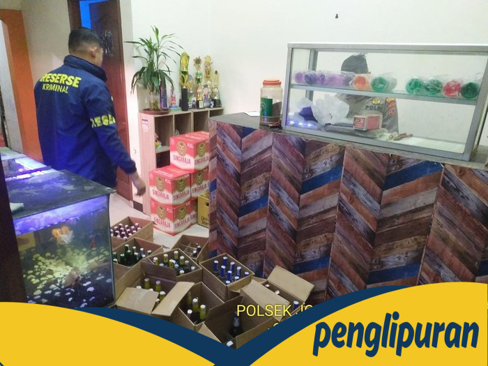 240 Botol Miras Ditemukan, Toko Ilegal di Jonggol Terkuak!