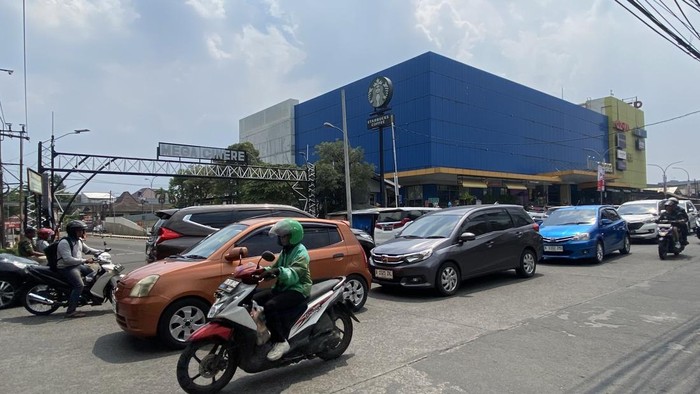 Walkot Depok Supian Suri Turun Tangan, Ini Solusi untuk Atasi Kemacetan di Cinere