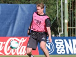 Saat De Bruyne ‘Bikin’ Kiper Napoli Cedera: Insiden Pramusim yang Mengejutkan