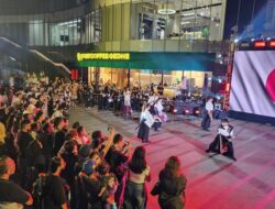 [Pentas Tari Budaya Lintas Negara Menyulap Senayan Malam Ini Jadi Sorotan Dunia]