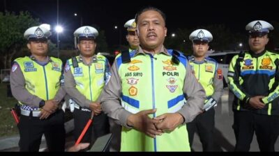 Kakorlantas Tinjau Tol Brebes-Jakarta, Pastikan Jajaran Siaga Atur Lalin-Antisipasi Laka, Jaga Keamanan Pemudik