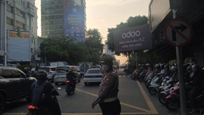 “Titik-titik Kepadatan Lalin di Jalan Arteri Jakarta Pagi Ini Memicu Amukan Warga”