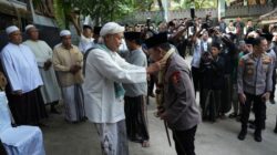 Kapolri Silaturahmi ke Ponpes Al Hamidy, Minta Nasihat Ulama untuk Jaga NKRI