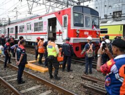 Komisi V DPR Siap Sodorkan Pertanyaan Maut ke Menhub, Apa yang Menunggu di Balik Insiden Kereta Api dan KRL?