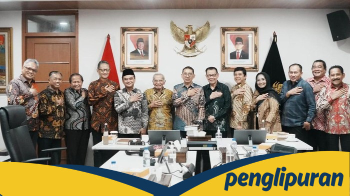 Fadli Zon: Pemerintah Terbuka Kritik, Tapi Soal Penulisan Sejarah Memicu Kontroversi!