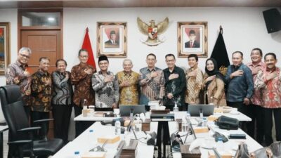 Fadli Zon: Pemerintah Terbuka Kritik, Tapi Soal Penulisan Sejarah Memicu Kontroversi!