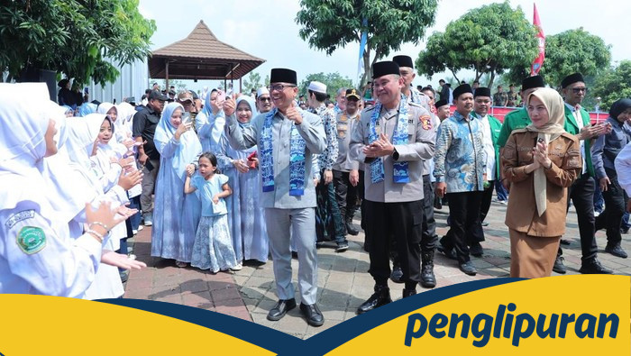 Mendes Yandri: Kabarharkam Jadi Pemacu Para Santri Kerja Keras - Alternatif 1