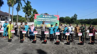 **Polres Kampar Serentak Tanam Jagung di 9 Ponpes, Mewujudkan Ketahanan Pangan Nasional**