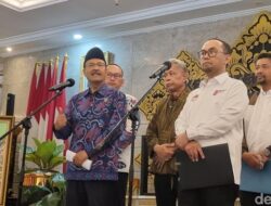 1. “Mensos Coret 228 Ribu Penerima Bansos Main Judi Online: Langkah Tegas Gus Ipul”