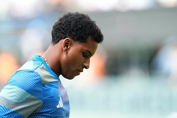 Sudah Cukup Rodrygo? Pertanyaan yang Membuat Tim Besar Kehilangan Taktik