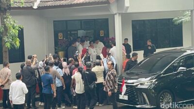 Didampingi Pramono, Megawati Kunjungi Taman Langsat Jaksel: Simbol Keharmonian atau Konflik di Baliknya?