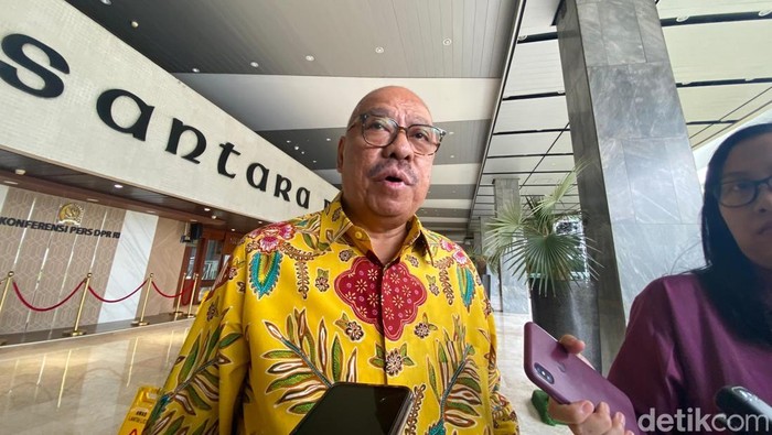 Dana CSR BI Tak ke Anggota DPR, Ini Kata Melchias Markus Mekeng
