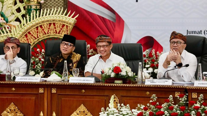 Mendagri Pastikan Satgas Percepatan Kopdeskel Terbentuk, Transformasi Daerah Siap Dimulai!