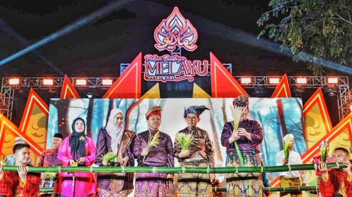 Menbud Puji Pekan Budaya Melayu Serumpun: Wadah Dialog Antarbudaya yang Menggugah Perhatian